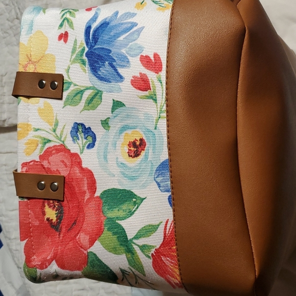 The Pioneer Woman Delaney Basket with Handles - Picture 3 of 7